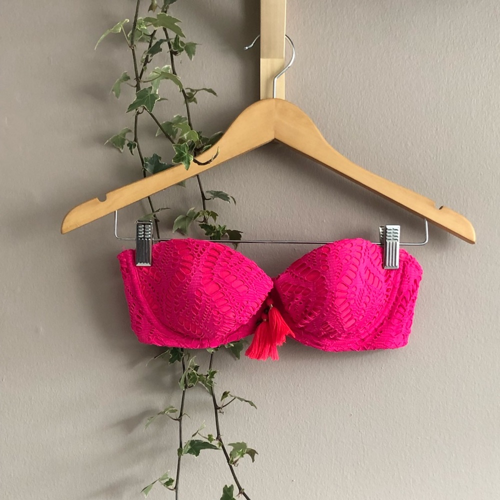 Crochet bandeau bikini top